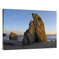 Globalna galerija u. Crescent Moon Over El Matador Beach, Malibu, California Art Print - Tim Fitzharris
